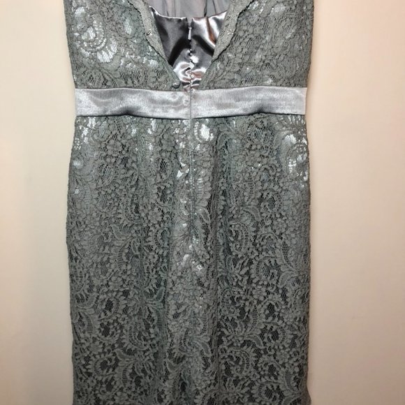 Size 6 Belsoie Grey Lace Short Sleeve Dress - Picture 5 of 14